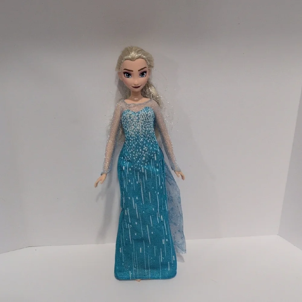 Disney Princess Doll Bundle - Picture 10 of 12